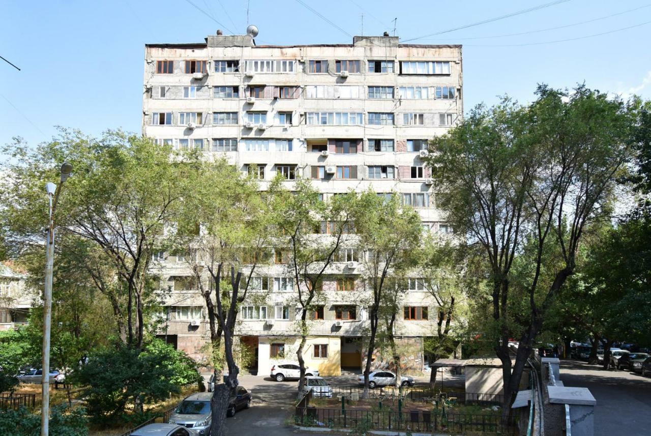 Perfect Apartment In Center Of Yerevan City Exterior photo